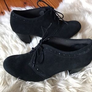Women’s shoes